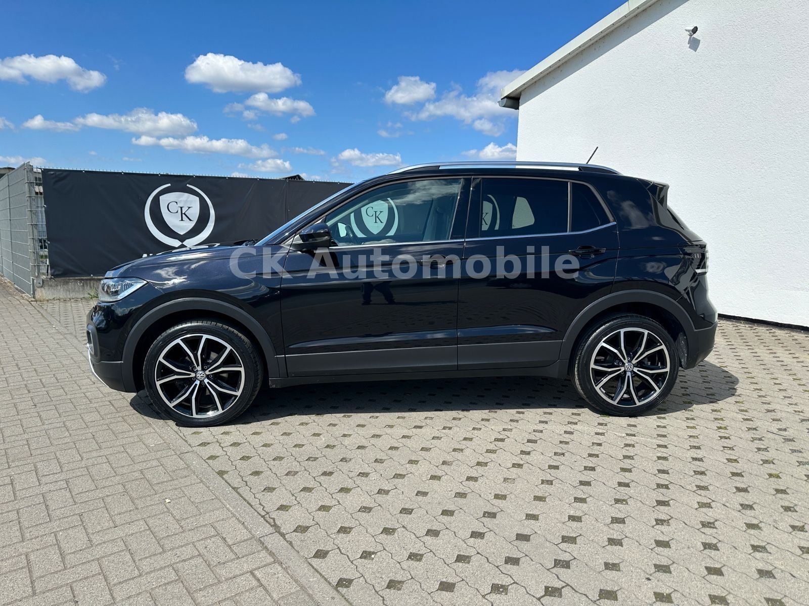 Fahrzeugabbildung Volkswagen T-Cross 1.0 TSI Style Highline DSG/LED/ACC/PDC