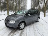 Volkswagen VW TOURAN 1.6 FSI  AUTO AUTOMATIK 5 SITZER... - Volkswagen Touran mit Benzin-Antrieb: Kleinbus, Automatik, 1.6