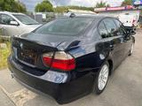 BMW Baureihe 3 Lim. 320si LIMTED EDTION M-PACKET - BMW 320: Pack M