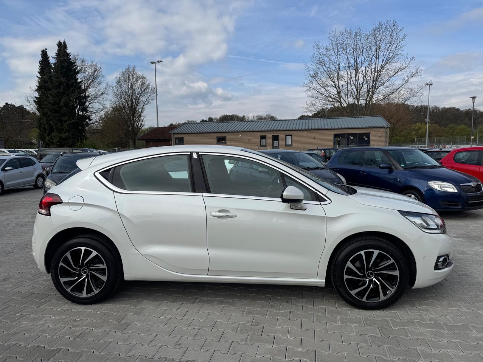 DS Automobiles DS4 DS 4 Basis 1.6 Blue-HDI / Navi / kamera