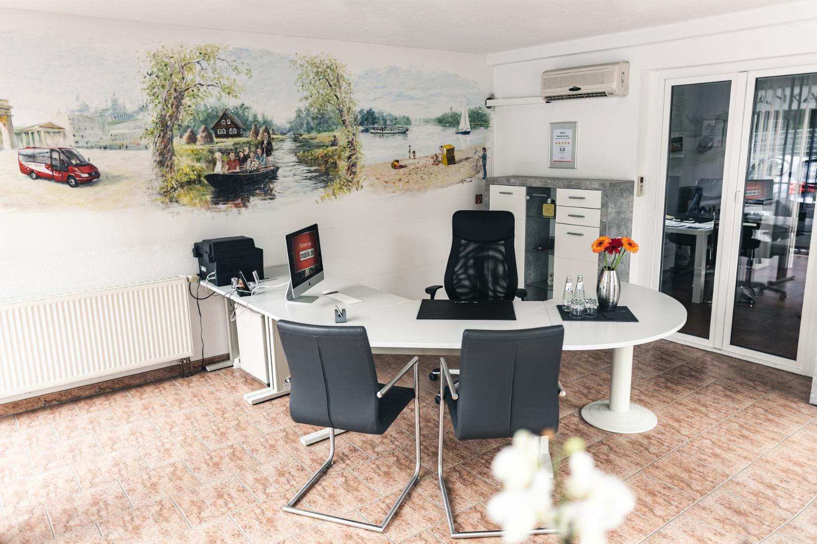 showroom-image-top