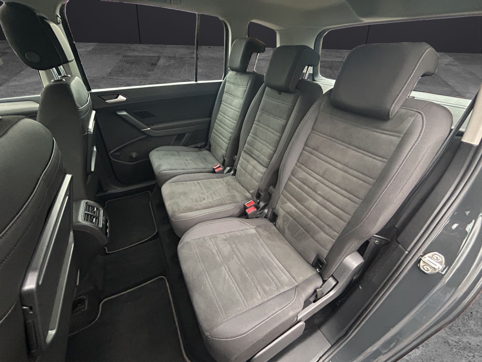 Fahrzeugabbildung Volkswagen Touran TDI Comfortline Standhzg ACC PDC SH