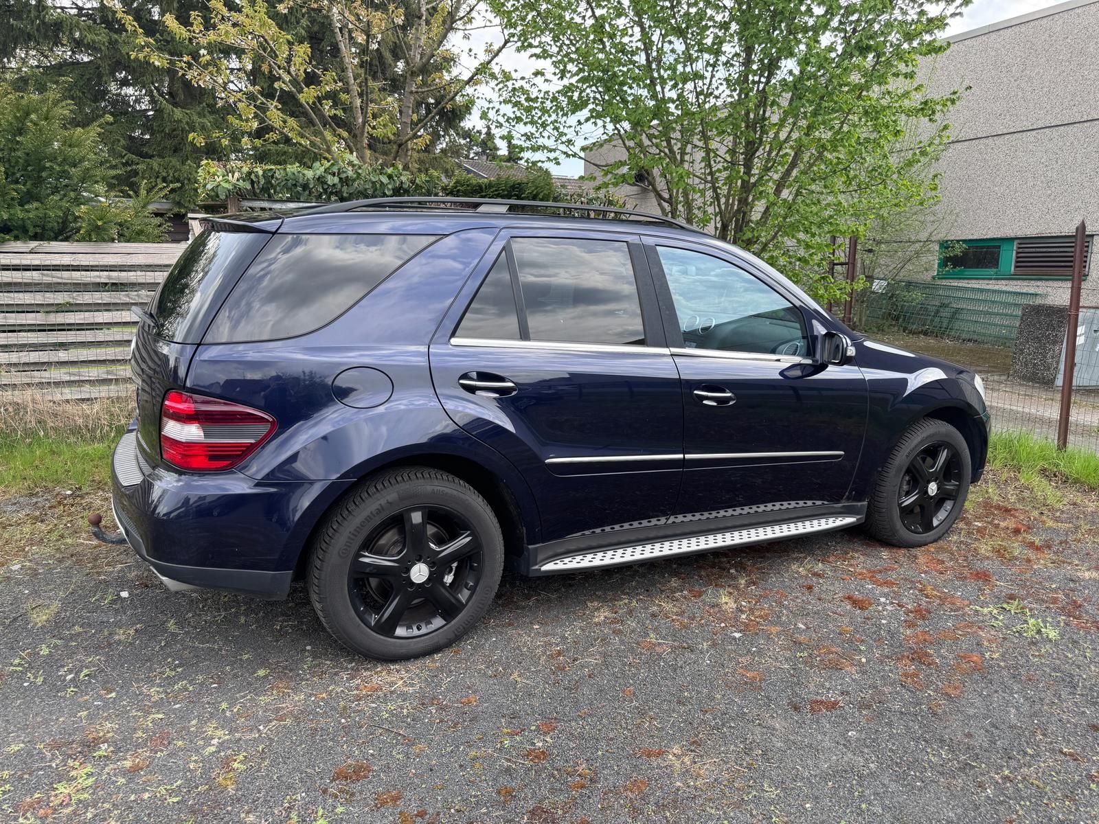Fahrzeugabbildung Mercedes-Benz 3.0 CDI V6 BRABUS/PANO/AHK/RCAM/ALLWETTER/LED