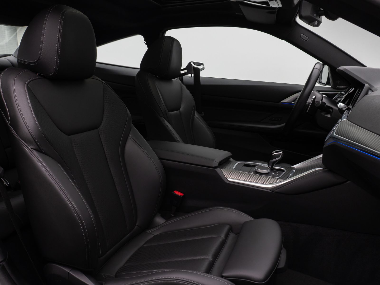 Fahrzeugabbildung BMW 420i Coupé M Sport Glasdach Kamera DAB H/K Komfo