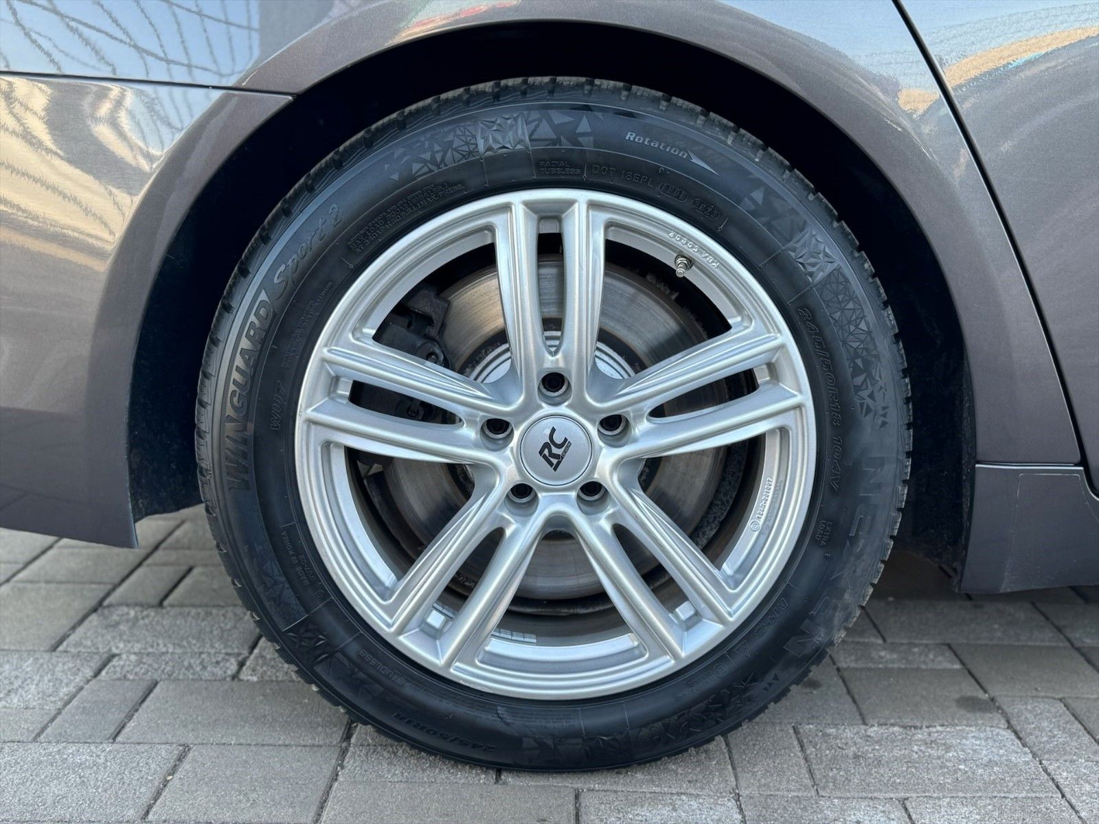 Fahrzeugabbildung BMW 750i xDrive *Bi-Xenon*Top Zustand*Kamera*Memory*