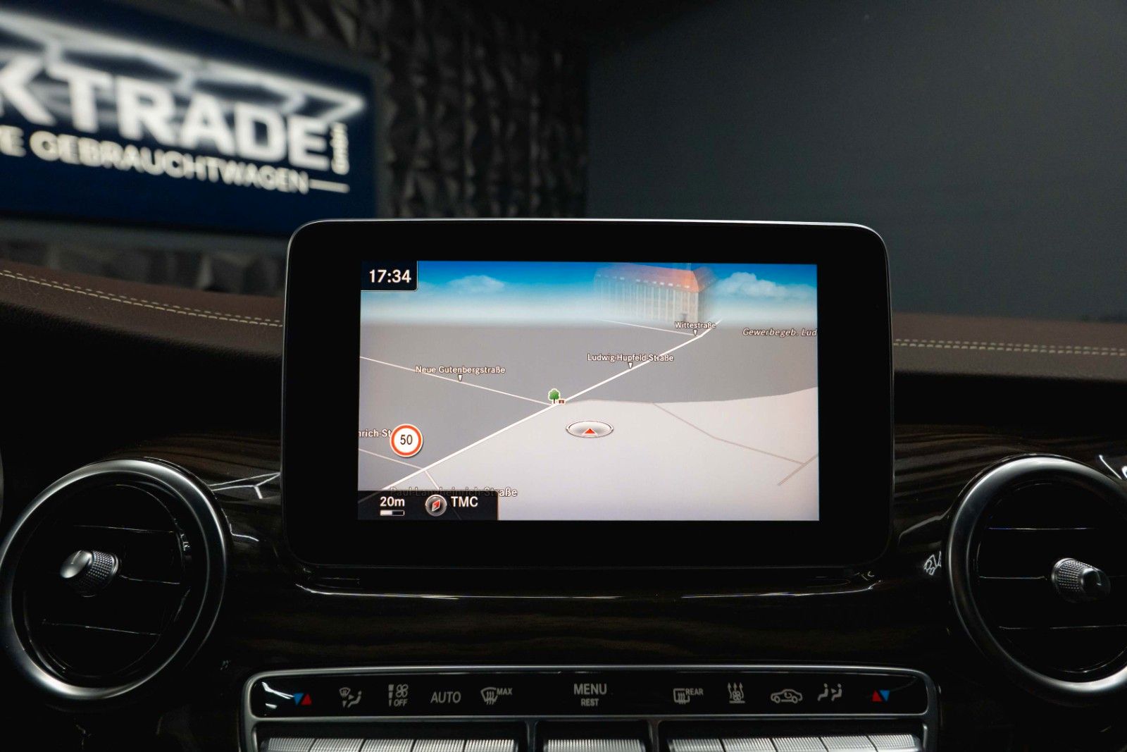 Fahrzeugabbildung Mercedes-Benz V 250 CDI AVANTGARDE EDITION 4MATIC | LED | 19%