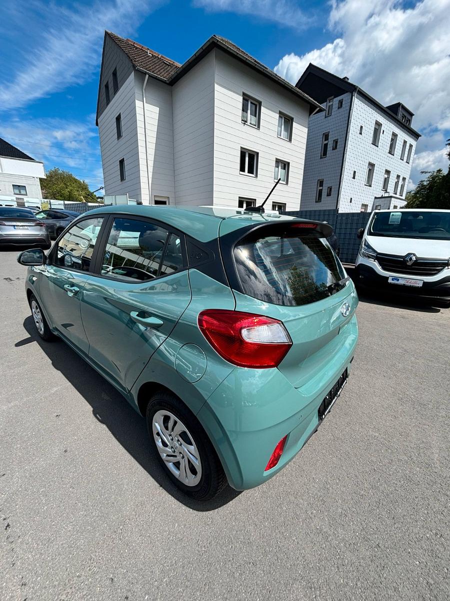 Hyundai i10 Select mit erst 25 tkm # Sitz+Lenkradheizung