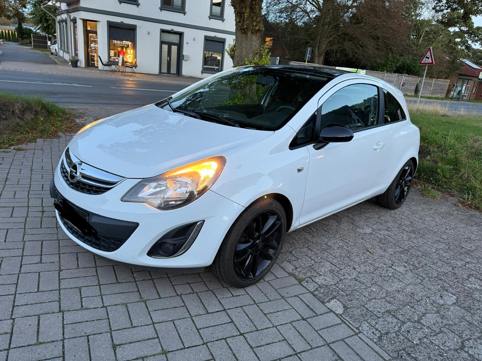 Opel Corsa 1.4*Wenig Kilometer*TÜV=NEU Color Edition