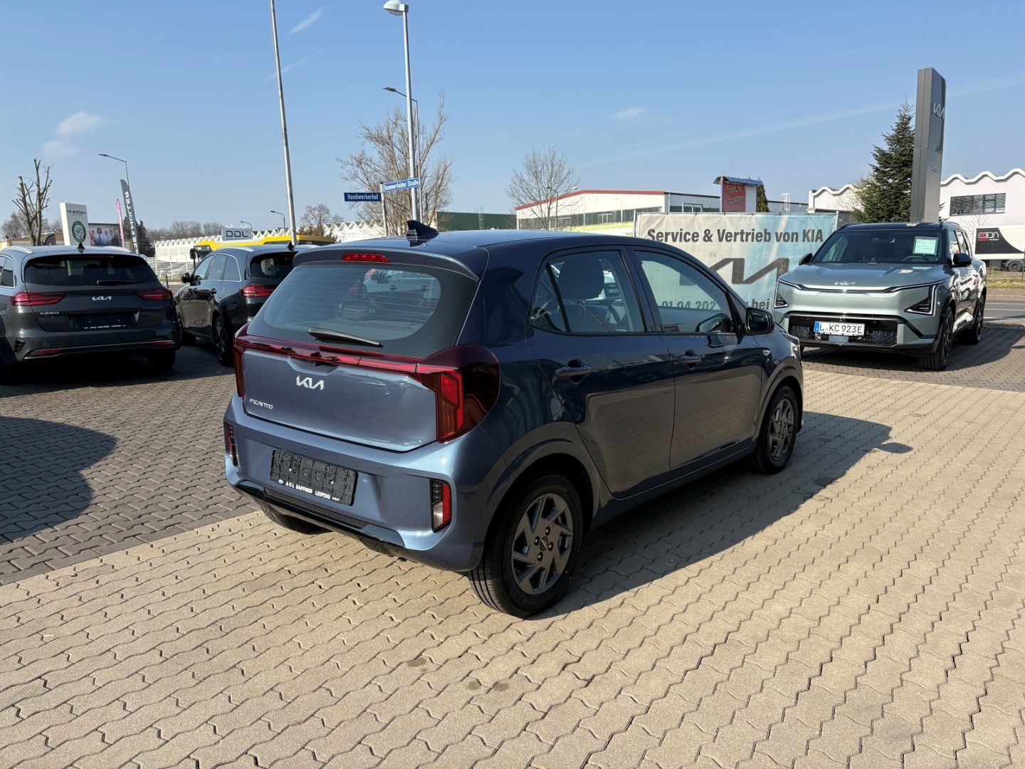 Fahrzeugabbildung Kia Picanto Vision Verkehrszeicherk Rückfahrkamera A