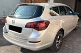 Opel Astra J Sports Tourer Sport - Opel Astra: Kombi, J