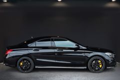 MERCEDES-BENZ CLA 45 AMG 4Matic*Bi-Xenon*Kamera*Navi*18"*