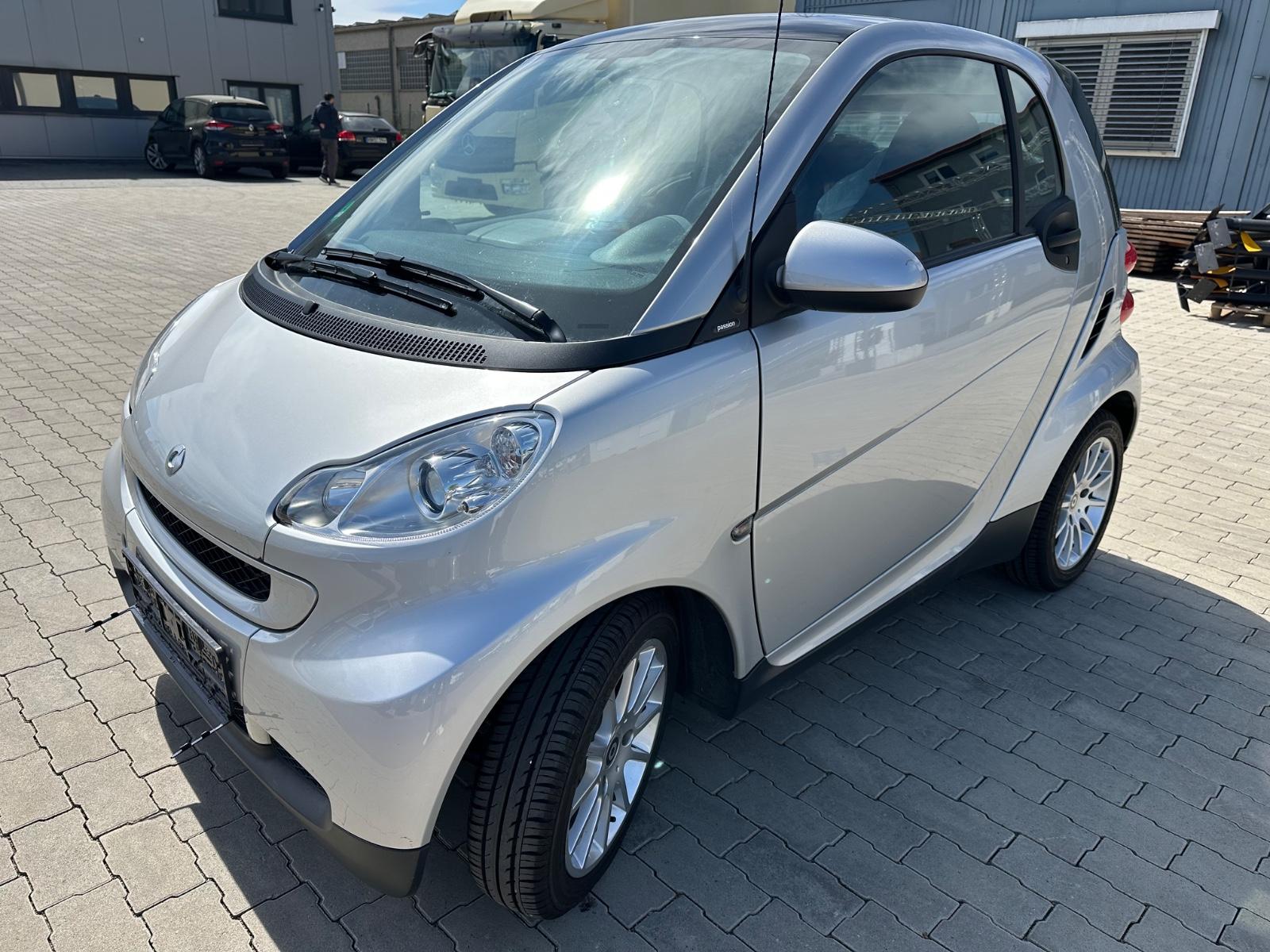 Smart ForTwo coupe Micro Hybrid Drive 52 kW*Klima*Pano