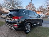 Hyundai Santa Fe Premium 4WD*AUTOMATIK*LEDER*KAMERA !! - gebrauchte Hyundai SANTA FE aus dem Jahr 2019