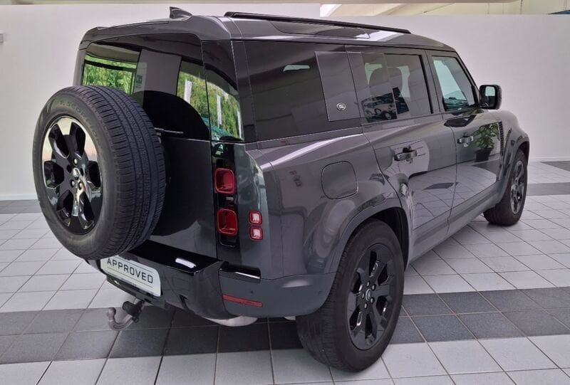 Land Rover Defender 3.0D I6 200 110 SE AWD auto. imagem 2