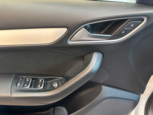 Audi Q3 2.0 TDI quattro *AHK*Xenon*Sline*