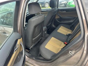 BMW X1 - 8