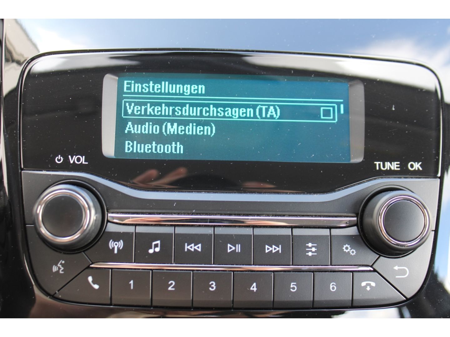 Fahrzeugabbildung Ford Ka + Cool&Connect 1.2Ti-VCT Klima WiPa Bluetooth