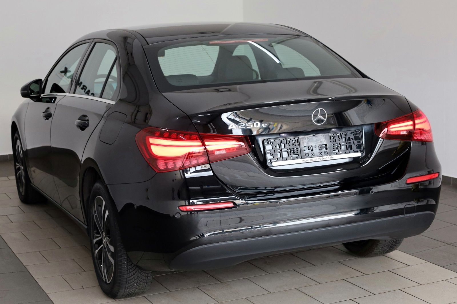 Fahrzeugabbildung Mercedes-Benz A 250e Lim. T.Leder,Navi,LED,Park Paket,Kamera