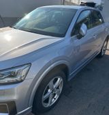 Audi Q2 35 TDI S tronic sport sport - Audi Q2 von privat