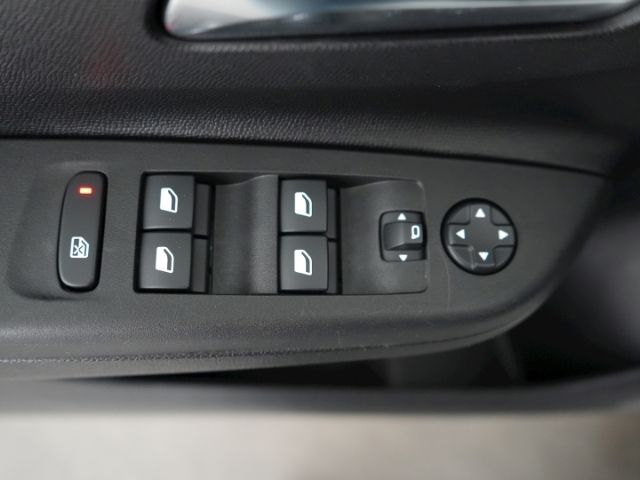 Corsa F FACELIFT+LED LICHT+RÜCKFAHRKAMERA+SITZ-/