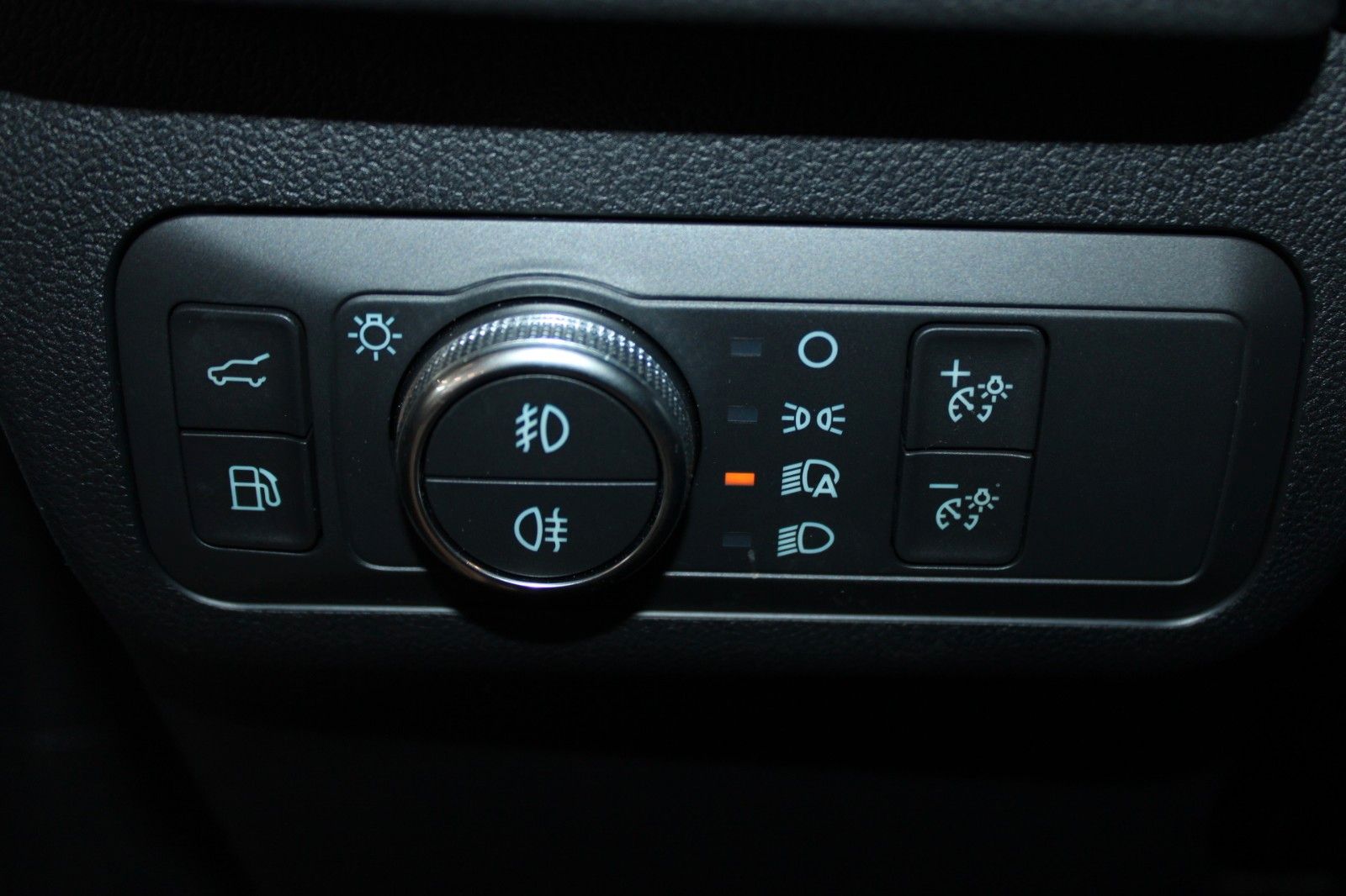 Fahrzeugabbildung Ford Kuga 2.5 PHEV ST-Line X Aut. LED CAM el. AHK uvm
