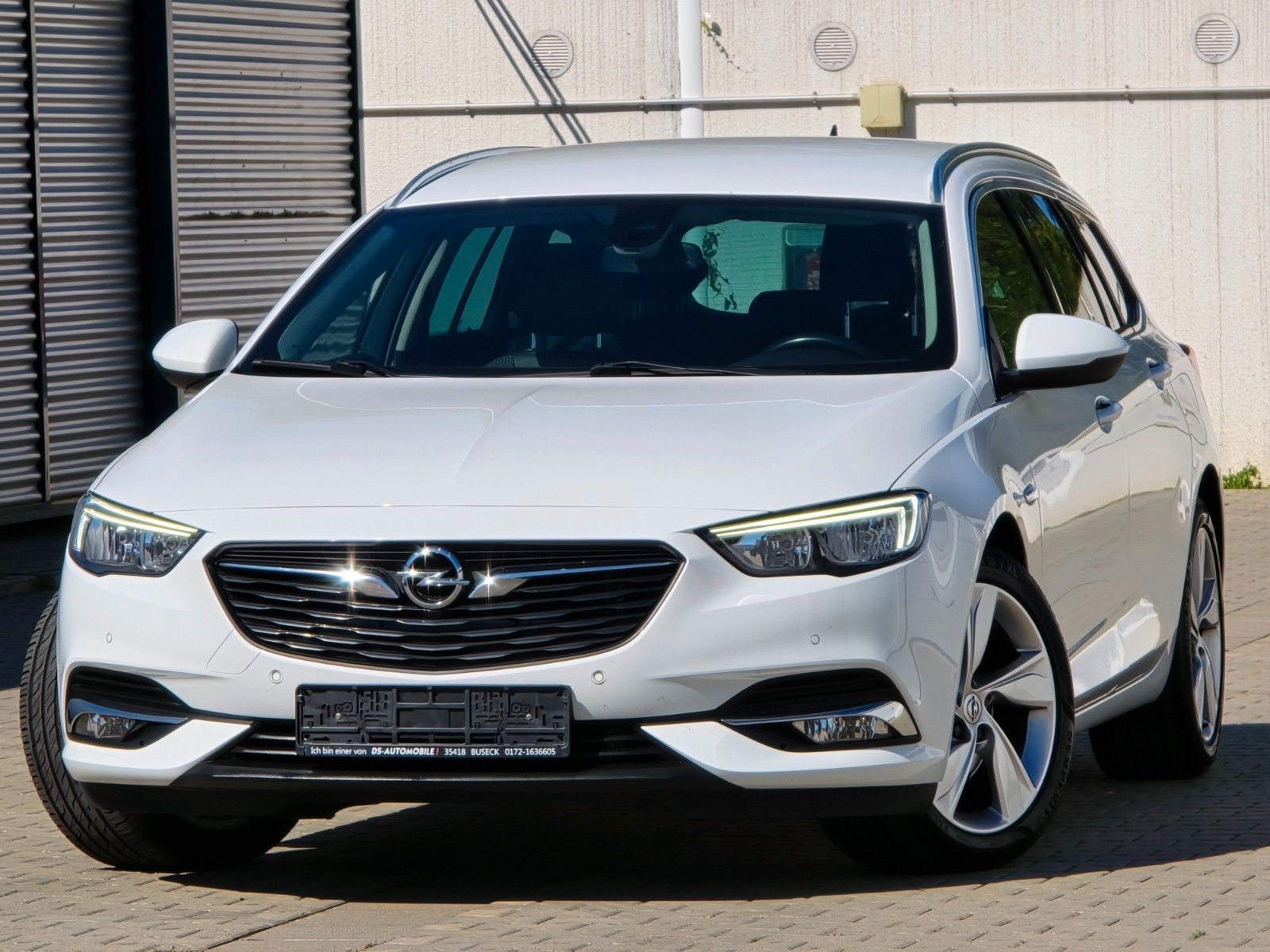 Opel Insignia - 1