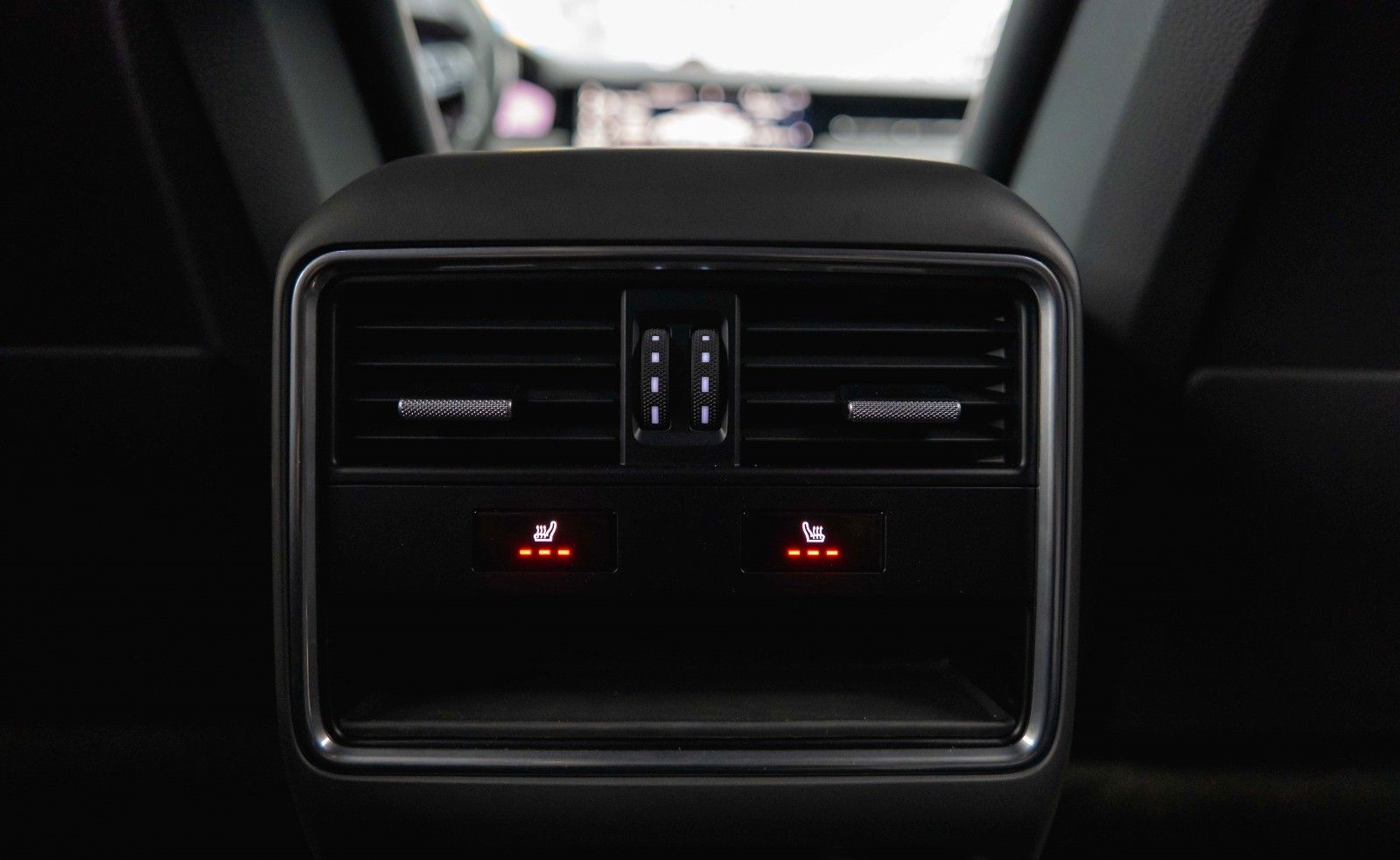 Fahrzeugabbildung Porsche Cayenne Turbo V8 Sport Chrono Black *ACC*LED*