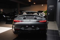 MERCEDES-BENZ SL 63 AMG*BURMESTER*360*HU* MANUFAKTUR*1.HAND MERCEDES-BENZ SL 63 AMG*BURMESTER*360*HU* MANUFAKTUR*1.HAND