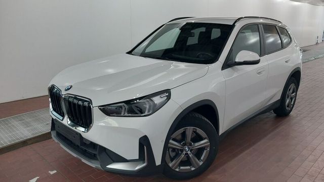 BMW X1 sDrive 18i Widescreen DKG Kamera Sportsitze