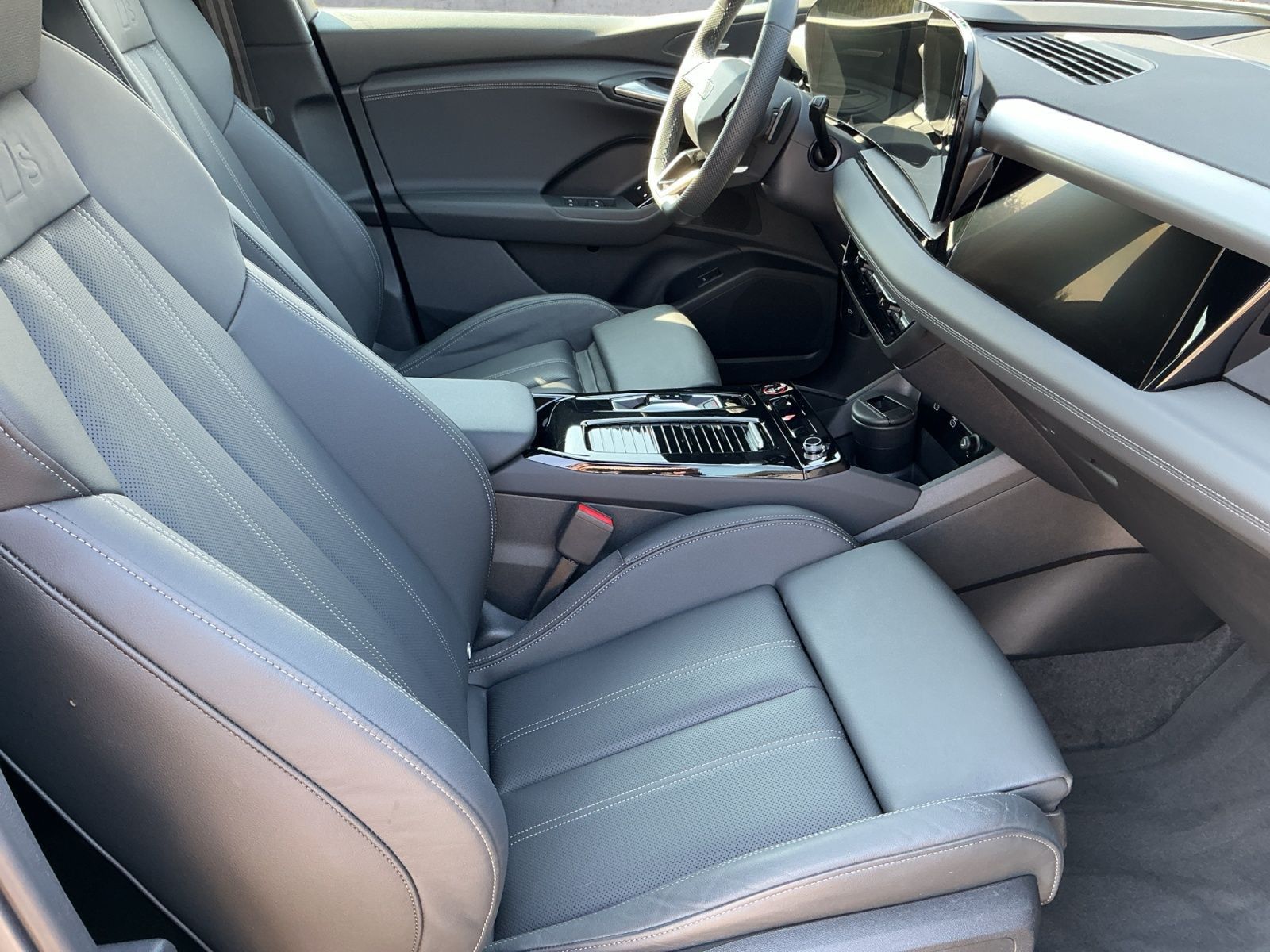 Audi SQ6 e-tron - Bild 13