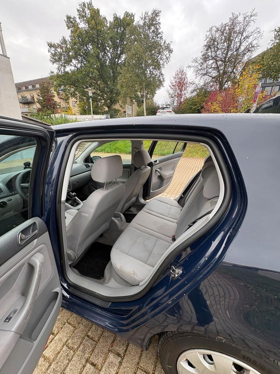 Volkswagen Golf 2004 — photo 5