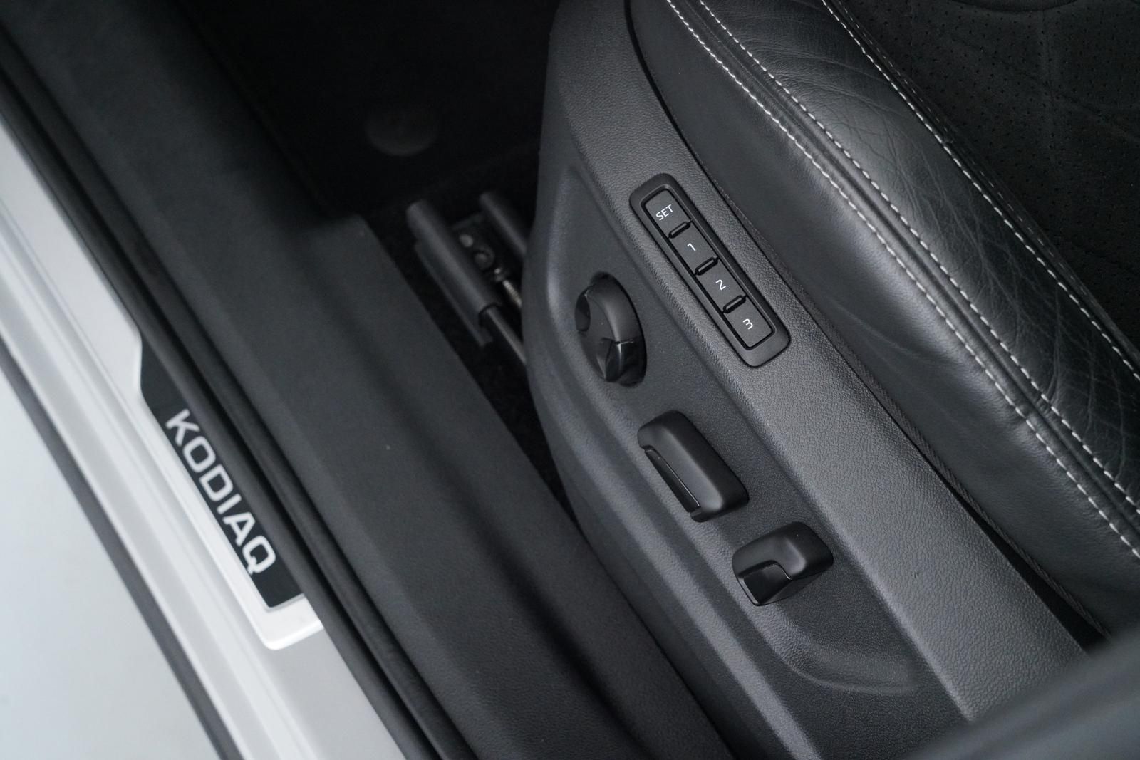 Skoda KODIAQ SPORTLINE 1.5TSI ANHÄNGERKUPPLUNG+CANTON foto 12