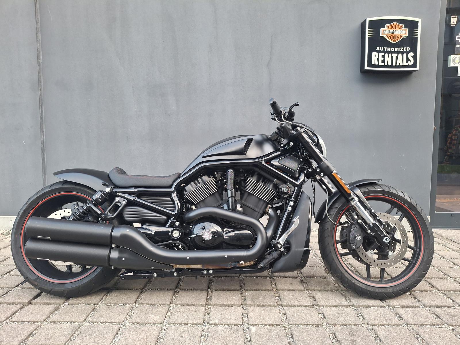 Harley-Davidson VRSCDX Night Rod Special mit J&H uvm.