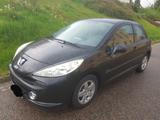 Peugeot 207  Urban Move 75PS. TÜV NEU  04/... - Peugeot 207 in Chemnitz