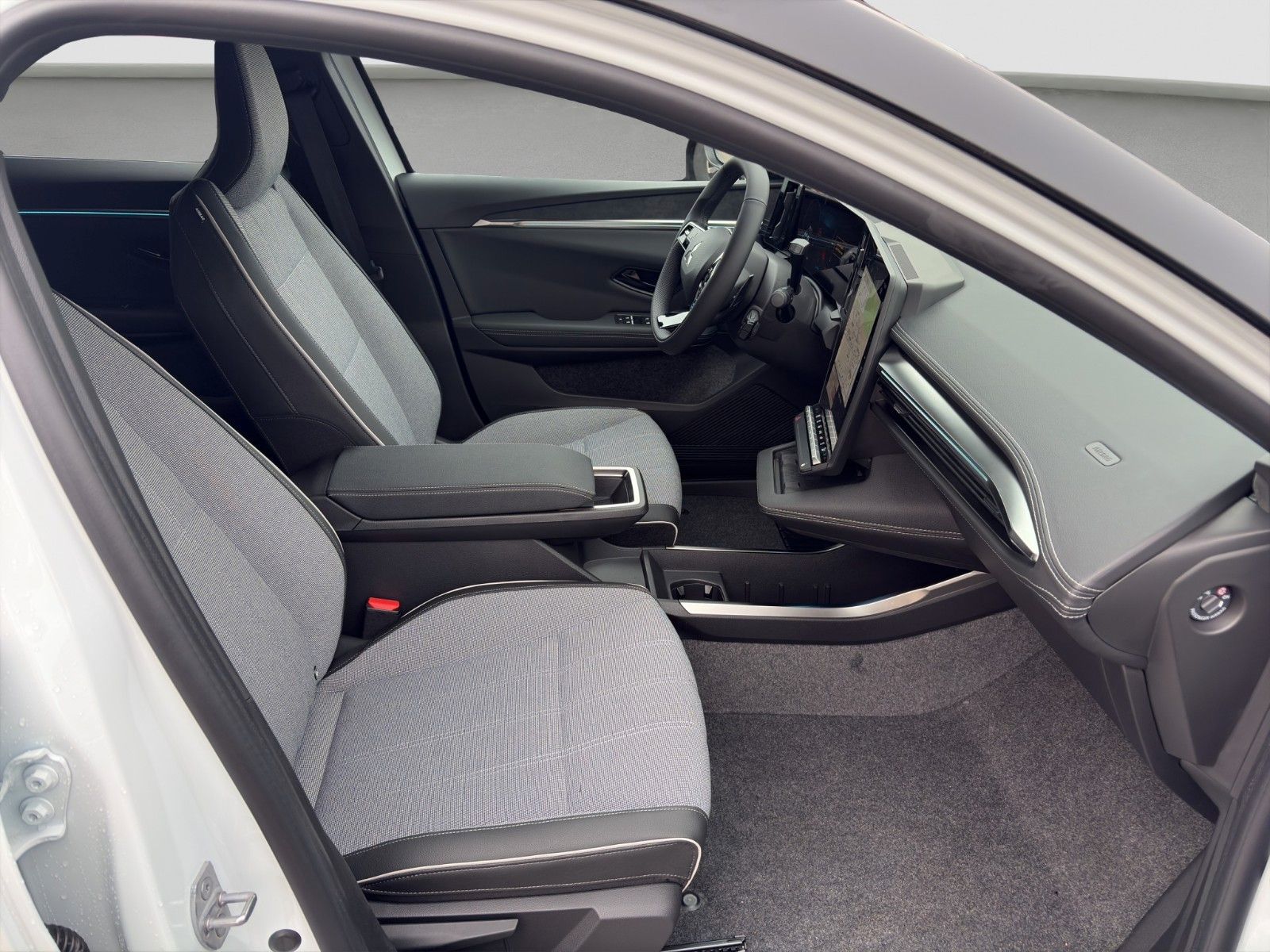 Fahrzeugabbildung Mitsubishi Eclipse Cross Diamant TOP 2Tone 87 kWh (22kW)