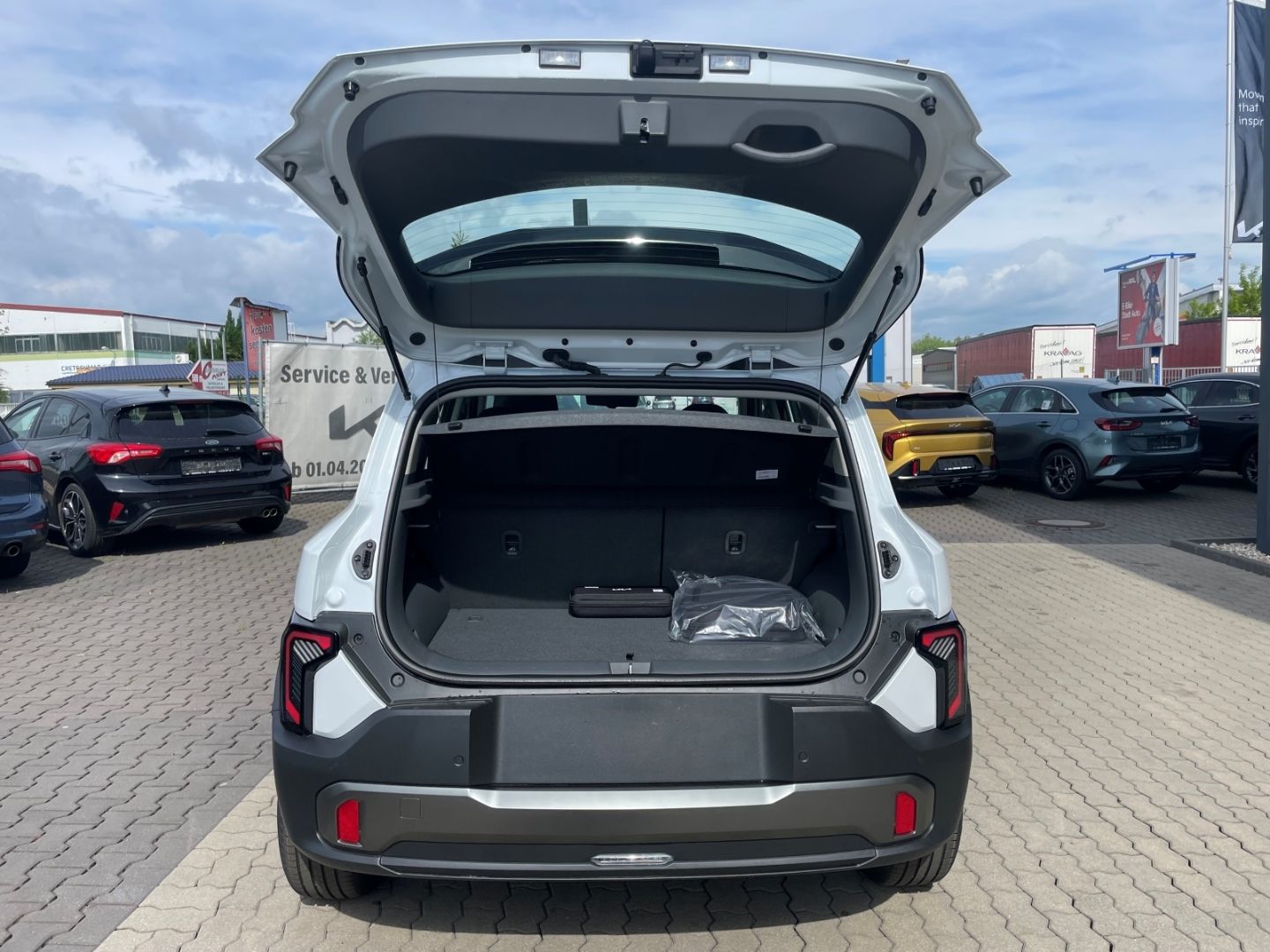 Fahrzeugabbildung Kia EV2 108 kW Earth 360 Kamera totWinkAss LED DAB