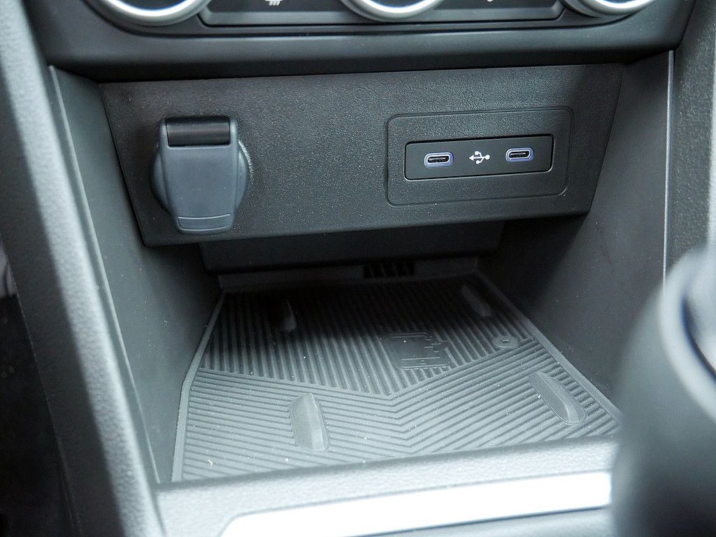 Fahrzeugabbildung Dacia Sandero Journey TCe 100 FACELIFT 2026