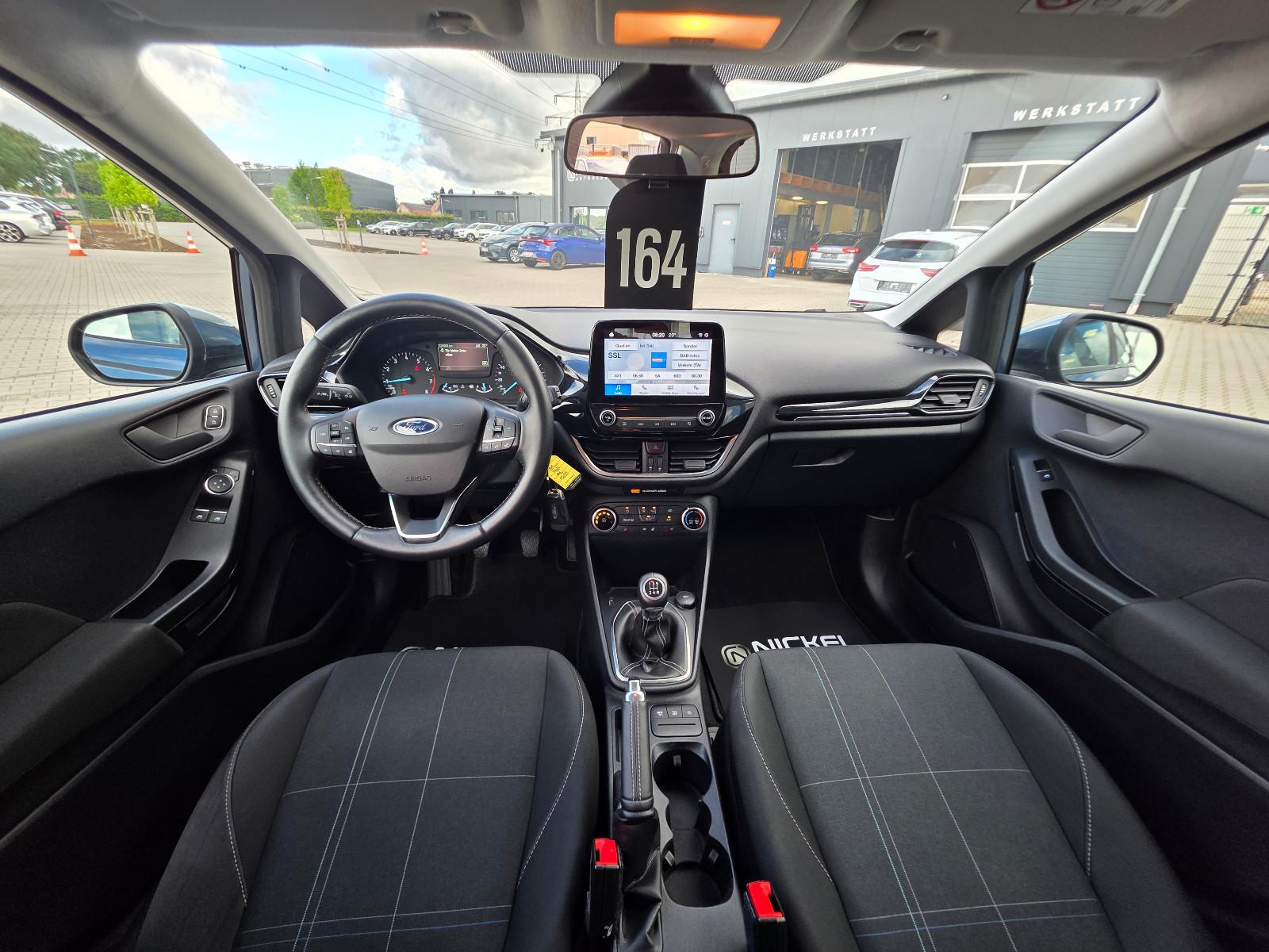 Ford Fiesta Cool & Connect*Winterpaket*Led*Navi*