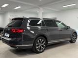 Volkswagen Passat 2.0 TSi DSG Elegance Navi/Leder/IQLight/A - Volkswagen Passat mit Benzin-Antrieb: Kombi, Automatik, 2.0