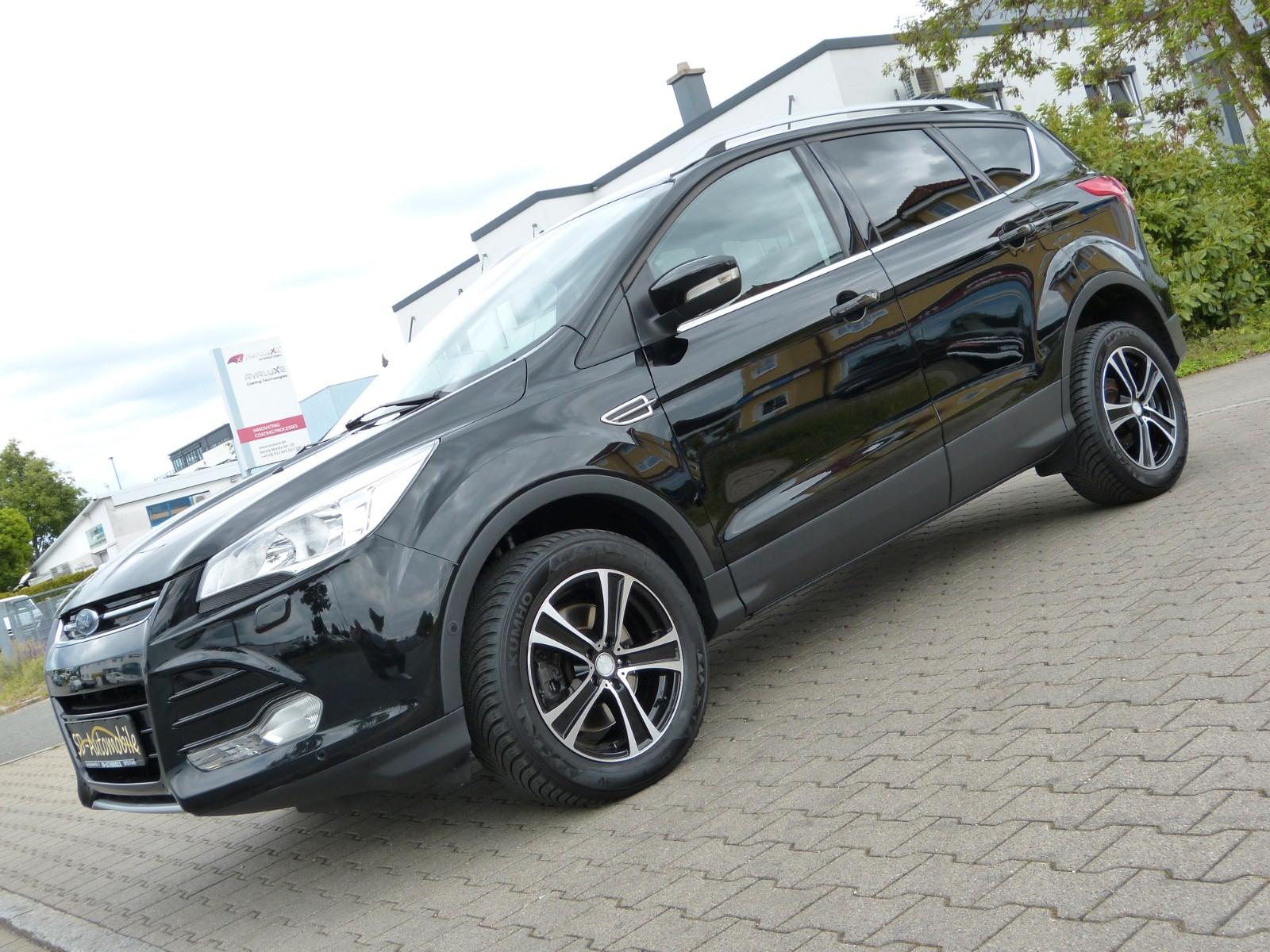 Ford Kuga Titanium  4x4 Autom. *AHK*Navi*Sitzhz*Tempo