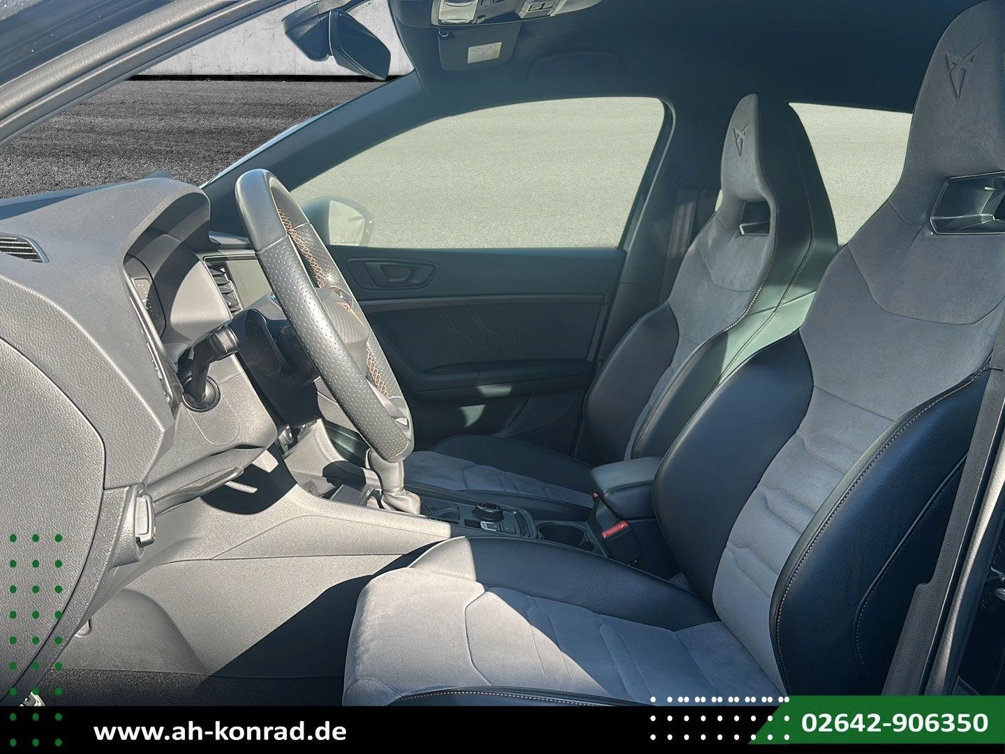 Fahrzeugabbildung CUPRA Ateca 2.0 TSI DSG VZ 4Drive+Brembo+AHK