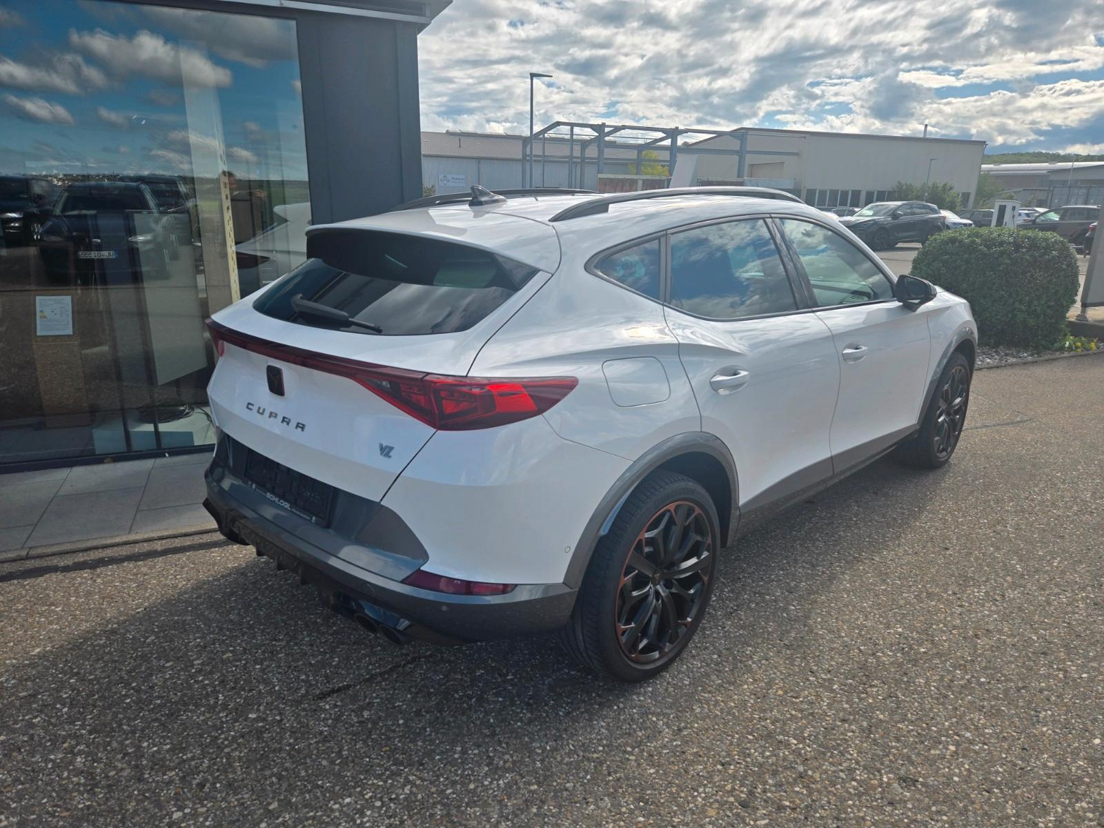 Cupra Formentor VZ 4Drive / Leder / Panorama/ AHK