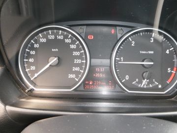 BMW 120 - 11