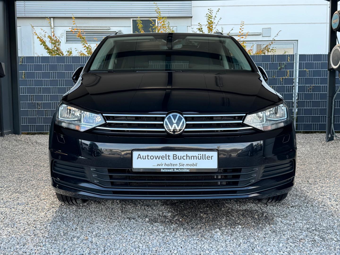 Volkswagen Touran 2.0 TDI DSG,7-SITZER,STANDH,AHK,PANO,DCC