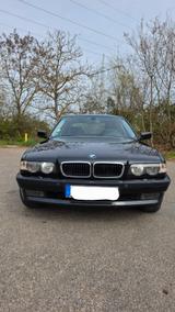 BMW 728i A Facelift Shadowline - BMW 728: Von Privat