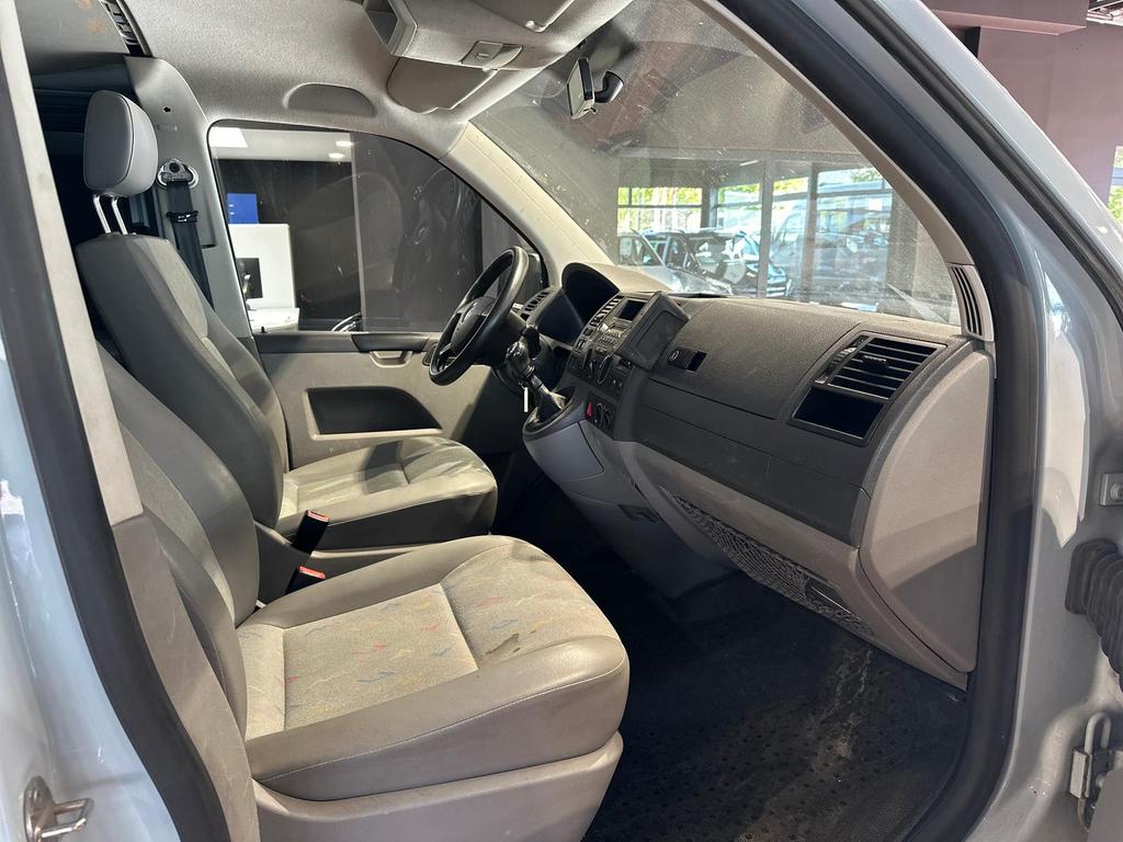 Volkswagen T5 Caravelle