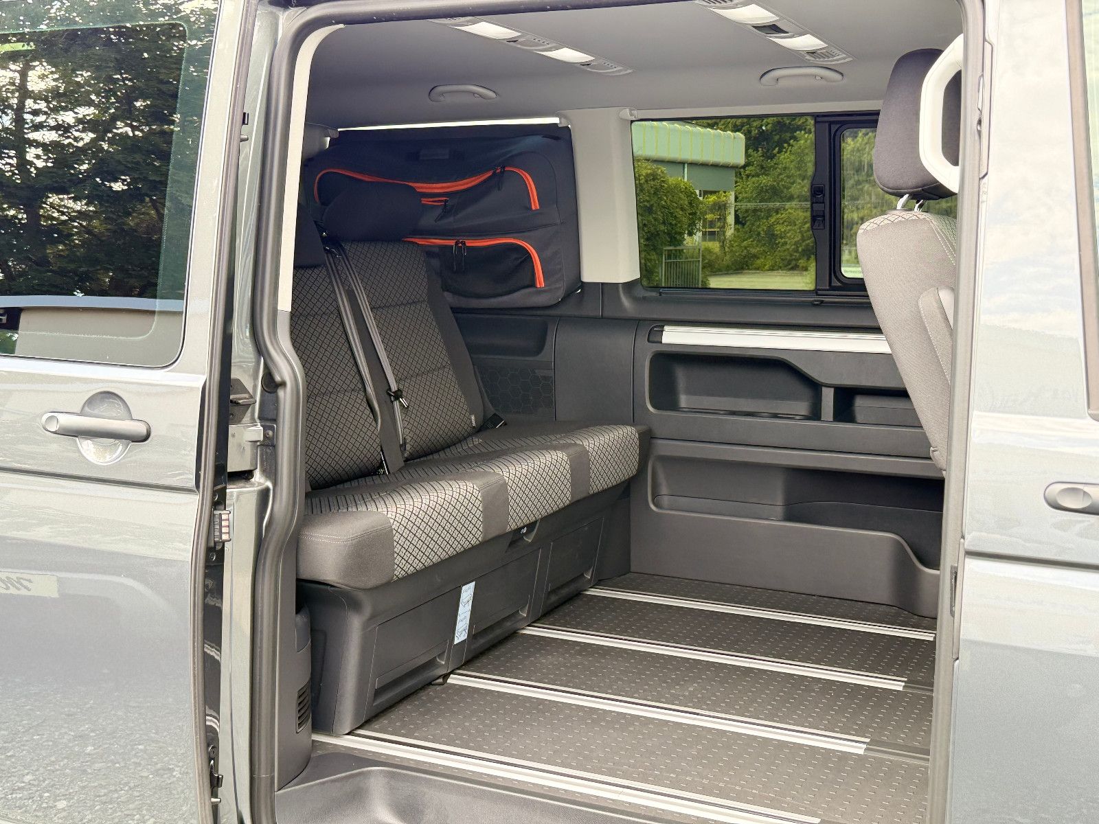 Volkswagen T6.1 Multivan 2.0TDI KLIMA StHz.CARPLAY DREHSITZ foto 14
