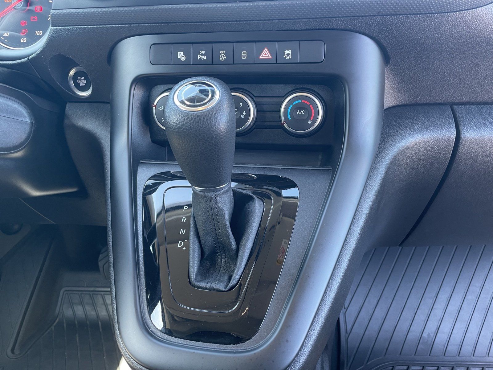 Fahrzeugabbildung Mercedes-Benz Citan 113 Kasten PRO Lang MBux AHK