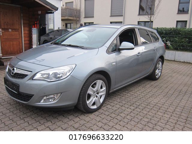 Opel Astra J Sports Tourer Design Edition