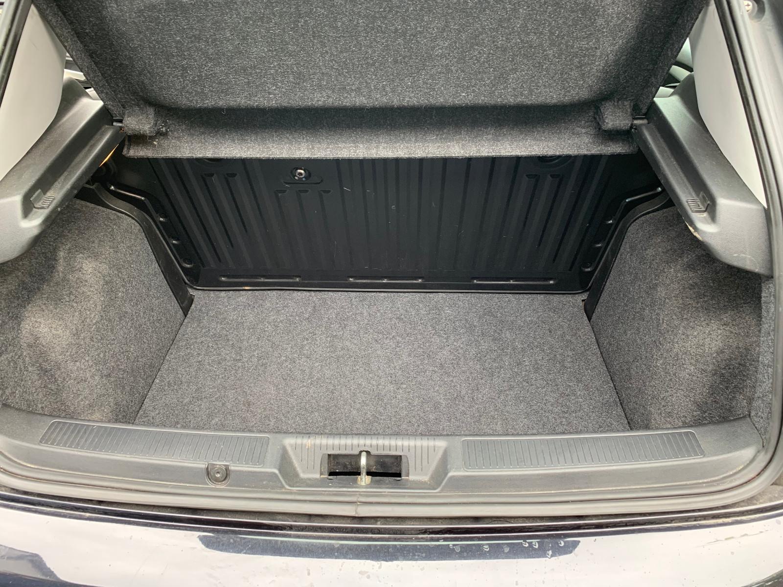 Fiat Punto 1.2 8V POP  Getriebe, Kupplung + TÜV neu 